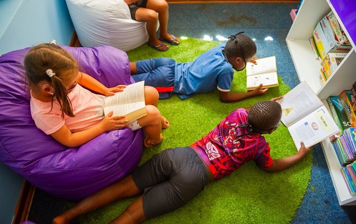 children reading books