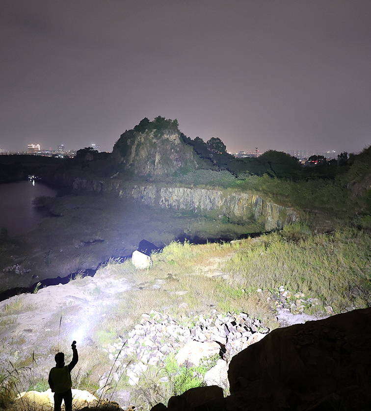 IMALENT MS12 LED Flashlight