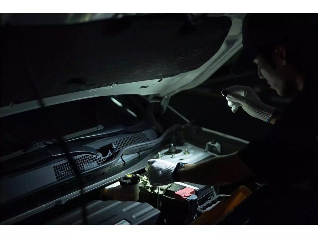 Olight Oclip 300lumen - Image 11