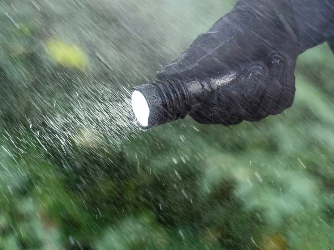 Olight Warrior X 4 Rechargeable LED Flashlight – 2600 Lumens – Includes 1 x 21700 – Matte Black - Image 14