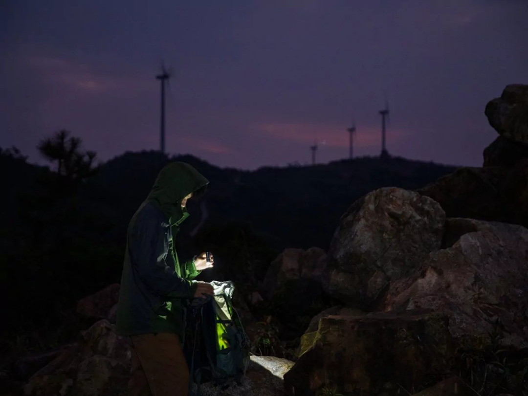 Olight Baton 4 Premium Rechargeable LED Flashlight – 1300 Lumens – Includes 1 x 16340 and Charging Case - Image 15