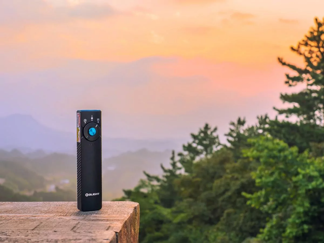 Olight Arkfeld Pro Rechargeable LED Flashlight – 1300 Lumens – Cool White LED – 365nm UV – 520nm Green Laser – Uses Built-in 1500mAh Li-Poly Battery Pack – Black - Image 8