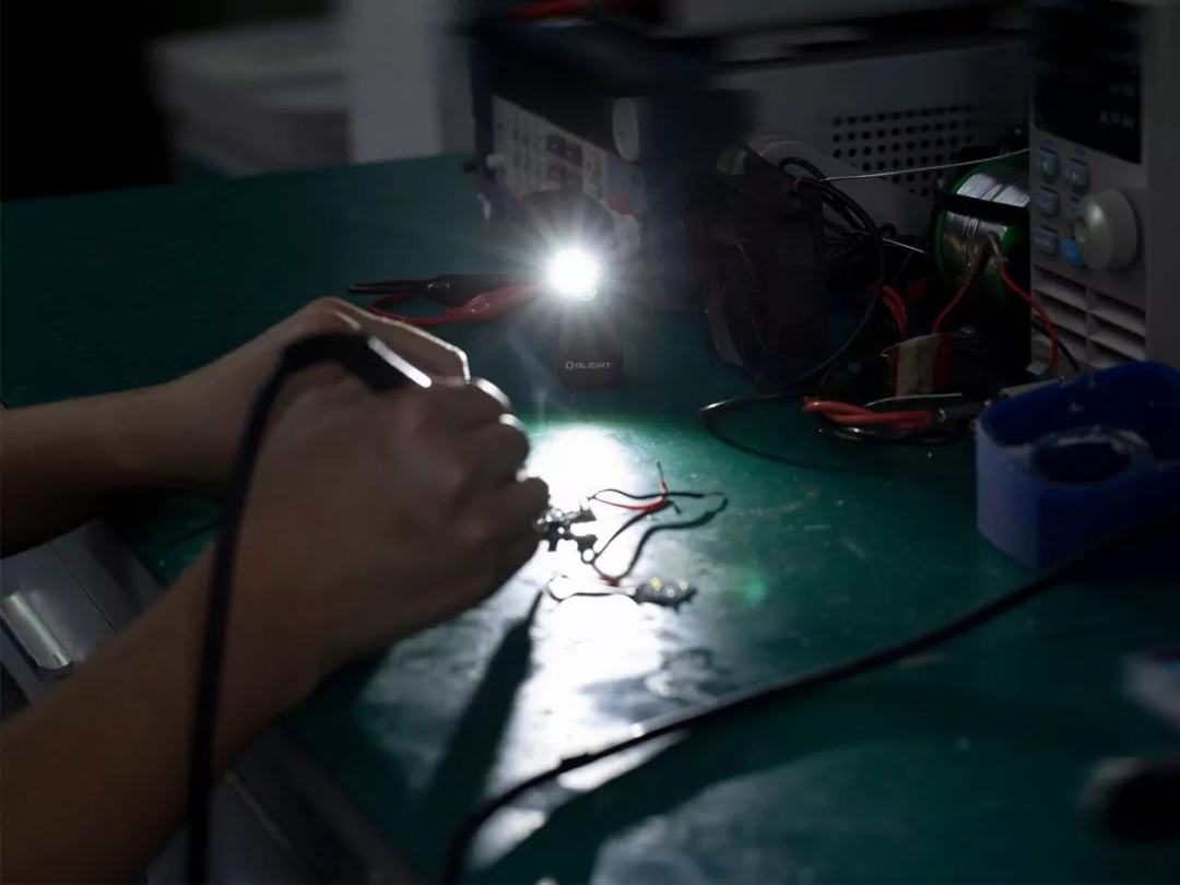 Olight Oclip Pro USB-C Rechargeable LED Cliplight – 500 Lumens – Uses Built-in 580mAh Li-ion Battery Pack - Image 10